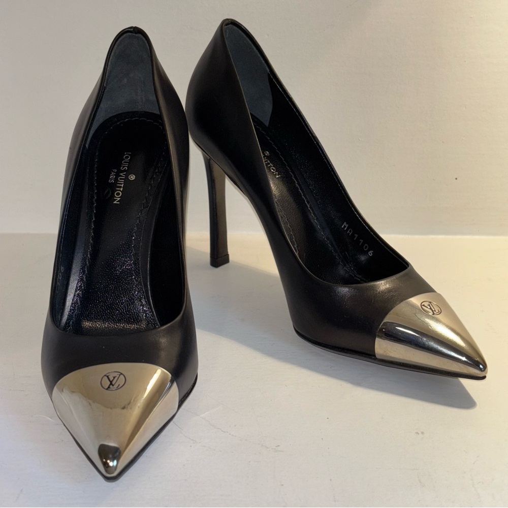 Louis Vuitton Black and Silver High Heels Size 4.5 US or Size 34. - Picture 15 of 17